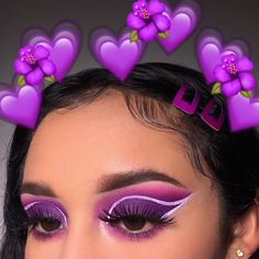 UNDERRATED MUAs & MAKEUP IDEAS on Instagram: “PICK YOUR FAVORITE LOOK👆SWIPE -CREDIT: ❤️ @azra_caylana ❤️ (admin & profile pic) Follow @underrated_rising_mua_stars for reposts and more…” Admin Profile, Maquillage Goth, Makeup Cantik, Purple Eye Makeup