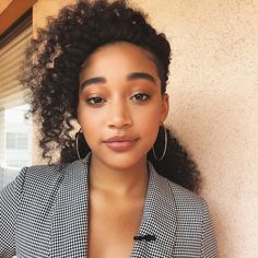 Amandla Stenberg Hair, Instagram Makeup Looks, Cute Hairstyles For School, Instagram Baddie, Braid Out, School Hairstyles, Natural Styles