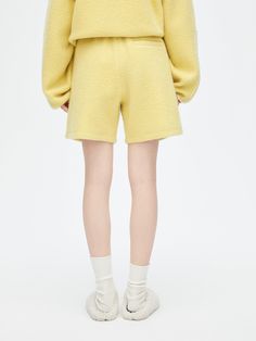 Details: Low saturation bee yellow tone shorts Relaxed straight fit Elasticized waistband with drawstring Side pockets Materials & Care: Lambswool 70.9%, Polyester 29.1% Non-washable, gentle dry cleaning Do not bleach Size & Fit: Model is 5'7", Bust 32, Waist 24, Hips 35, wearing a size S Item #: JM4PA28 Yellow Bottoms With Built-in Shorts, Relaxed Fit, Yellow Bottoms With Built-in Shorts And Relaxed Fit, Yellow Relaxed Fit High-waisted Shorts, Relaxed Fit Yellow Bottoms With Built-in Shorts, Yellow Bottoms With Elastic Waistband, Short Length, Yellow Tone, Yellow Tones, Yellow Shorts, Chic Me