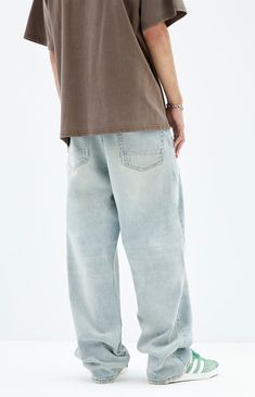 Experience laid-back comfort with PacSun's Light Tinted Indigo Baggy Jeans. These jeans feature a lived-in feel with a zip fly closure and a tinted indigo wash. Crafted from rigid cotton, they offer a wide leg and a five-pocket body, combining durability with casual style for everyday wear.


	Model is wearing size 32
	Model Measurements: 6'0” Height, 28” Waist, 32” Inseam Mens Baggy Clothes, Blue Baggy Jeans Men’s Outfit, Light Wash Jeans Outfit Men, Best Baggy Jeans, Casual Mens Fashion Summer, Guy Pants, Baggie Jeans Outfit, Light Wash Jeans Outfit, Mens Baggy Jeans