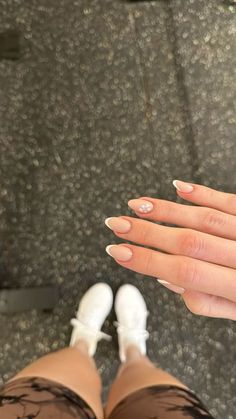 White French Tips Hibiscus Flower, French Nails Hibiscus, Summer Vacation Nails Almond, White French Tip With Hibiscus Flower, Cute Summer Nail Inspo Almond, Cheap Acrylic Nail Ideas, White French Tip Nails With Flowers, Hibiscus Nails Almond, French Tip With Hibiscus Flower