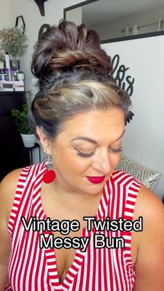 Messy Bun Alternative, Gina Dinko, Quick Buns, Hair Updos Tutorials, Hair Tricks, Natural Hair Bun Styles, Easy Bun, Work Tomorrow, Bun Styles