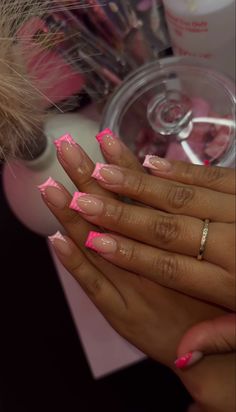 Classy Nails French Tip, Classy Nails French, Valentine Nails Pink, Art For Short Nails, Nail Art For Short Nails, Nail Art Inspo, Nails French Tip, Acrylic Toe Nails, Nail Art Tips