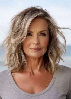 White Hair Hairstyles For Women, One Color Blonde Hair Haircolor, Linda Vater Hair, Shoulder Length Hair Cuts With Layers For Thinning Hair, Hair Layers Shoulder Length, Grey Hair With Blonde Highlights, Hair Styles For 60 Year Old Women, Hot Mom Haircut, Hairstyles For Fat Faces