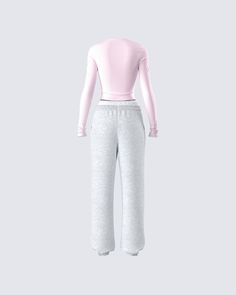 Even on your off days, you’ll look better than everyone in this two-piece set 💗 Perfect for your casual days, this fit features a pink jersey long sleeve top paired with grey sweatpants, for a look that blends cute and cozy in the best way possible 😚 Casual Pink Activewear With Ribbed Cuffs, Trendy Pink Leisure Activewear, Pink Athleisure Sweatpants For Lounging, Trendy Pink Tracksuit For Loungewear, Long Sleeve Pink Activewear For Loungewear, Pink Athleisure Activewear For Lounging, Pink Trendy Tracksuit For Loungewear, Pink Athleisure Tracksuit For Leisure, Sweet Long Sleeve Pink Sets