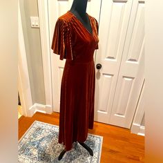 Beautiful Dress! Fall Velvet Midi Dress, Rust Dress, Rust Color, Beautiful Dress, Orange Red, Color Orange, Beautiful Dresses, Wrap Dress, Rust