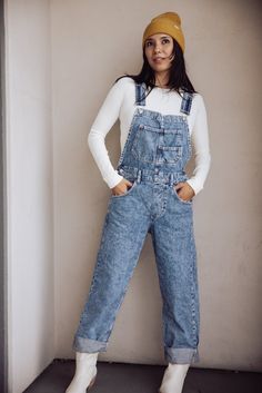 Overalls With Sweater, Ziggy Overalls, Women In Suspenders, Fall Overalls, Free People Overalls, School Clothing, Vans Outfit, Senior Photo Outfits, Special Style