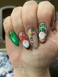 Christmas Knomes Nail Art, Christmas Gnomes Nails, Winter Gnome Nails, Gonk Christmas Nails, Elf Christmas Nails, Christmas Nails Gnome, Gnome Nails Art, Gnome Christmas Nails, Gnome Nail Designs