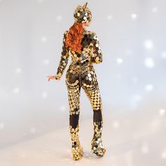 Mirror Kitty Festival wear Disco ball glitter sparkly mirror bodysuit "Circle" gold costume for sale - Light Solutions ETERE - by ETERESHOP Gold Halloween Party Costume, Fitted Gold Costume For Costume Party, Sparkly Mirror, Catwoman Suit, Mirrored Costume, Muse Band, Sparkle Outfit, Gold Costume, Shiny Dresses