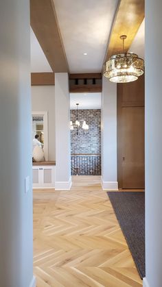 Hallway, wood beam ceiling design. Interiors. Shingle Style Lodge dream home by JMAD, James McNeal Architecture & Design, a creative architecture firm specializing in high-end residential & commercial design. Beam Ceiling Design, Lodge Entryway, Beam Ceiling, Luxury Home Design, Wood Beam, House Interiors, Luxury House Designs, Dream House Interior