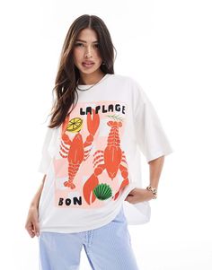 Top by ASOS DESIGN When in doubt: wear a graphic tee Crew neck Drop shoulders Graphic print to front Oversized fit Back Print T Shirt, Design T Shirt, T Shirt Vest, Petite Maternity, Tea Dress