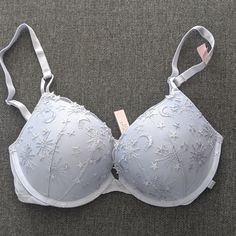 Brand New With Tags Never Worn. Size 34d. Open To Offers Pretty Bras, Oc Inspo, Vs Bras, Cute Bras, Victoria Secret Angels, Gray Light, Victoria Secret Bras, Bras And Panties, Book Decor