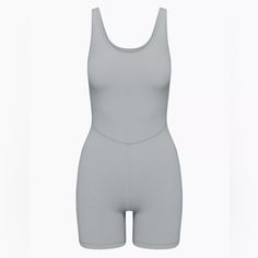 Aritzia Tnabutter Sway Romper, Size Small Never Worn Features Lined Bodice High-Visibility Spiro Materials & Care Content: 80% Nylon, 20% Elastane Care: Machine Wash Fitted Gray Activewear For Summer, Denim Vans, Aritzia Pants, Workout Clothing, Women's Workout, Womens Workout Outfits, Everyday Luxuries, Body Measurements, Workout Clothes