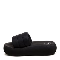 Experience fashion and comfort with the Splash Black Slide Sandal! 🖤 These sandals showcase a chic black mesh upper, perfect for elevating any outfit. The molded EVA footbed and 2.17-inch platform height blend style with ease for long-lasting wear. Suitable for both casual and formal styles! 👡✨ Style: Rocket Dog Women's Slide Sandal Upper: Black Mesh Slide Footbed: Molded EVA footbed for extra comfort Platform Height: 2.17 inches Womens Slides Sandals, Black Slides, Rocket Dog, Womens Slides, Formal Style, Black Mesh, Slide Sandals, Mesh Fabric, Rocket