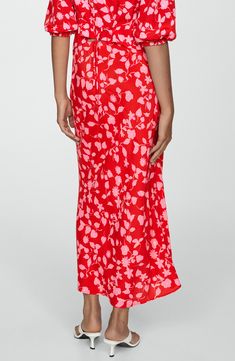 Bright white blooms lend a cheery vibe to a maxi skirt you'll reach for on repeat. 100% viscose Machine wash, line dry Imported Summer Viscose Maxi Skirt, Spring Printed Maxi Skirt, Summer Viscose Flowy Maxi Skirt, Summer Flowy Viscose Maxi Skirt, Red Maxi Length Bottoms For Spring, Flowy Viscose Maxi Skirt For Spring, Flowy Viscose Maxi Skirt For Summer, Summer Viscose Maxi Skirt With Lining, Spring Printed Red Skirt