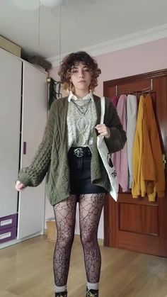 Encuentra 'goblincore outfits' en TikTok | Busca contenido en TikTok Plan Outfits, Forest Grunge, 80s Fashion Party, Look 80s, Vintage Regal, Popular Trends