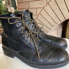 Frye Black Leather Justin Lace Up Boots Men’s 8.5 Diamante Soles! Wonderfully Weathered! Lace Up Boots Men, Frye Shoes, Lace Up Boots, Boots Men, Men's Shoes, Shoe Boots, Black Leather, Lace Up, Man Shop