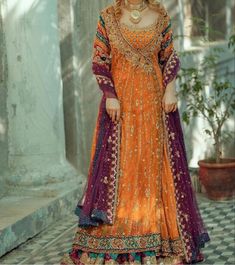 Party wear dresses idea Mehndi Dress Colour Combinations, Anaar Kali Dress, Kali Frock Design Pakistani, Fancy Designer Dresses