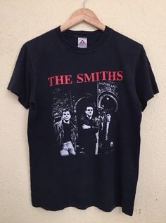 The Smiths Vintage Band T Shirt Graphic Tees Vintage Band Shirts, Graphic Tee And Skirt, Graphic Tee Outfit Street Style, Statement Shirts Graphic Tees, Graphic Tee Outfit Fall, Urban Outfitters Graphic Tees, Graphic Tee Outfit, Martens Outfit, Vintage Band Shirts