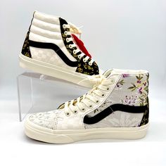 Vans Unisex Brocade Patch Work True White Sk8 High Sneaker Sz 6.5 Mens Sz 8 Womens Nwob Building On That First Legendary High Top, The Brocade Sk8-Hi Features Mixed Brocade Textiles And Leather For An Elevated Patchwork Design. The Patchwork Design Features Metallic Floral Patters With Metallic Foam Threading. This Lace-Up Shoe Also Includes Re-Enforced Toe Caps, Supportive Padded Collars, And Signature Rubber Waffle Outsoles. Textile Leather White High-top Sneakers With Floral Print, Push Kick, Mint Green Vans, Leopard Print Vans, Hi Top Vans, All Black Vans, Vans Shoes Women, Vans Skateboard, Pink Vans