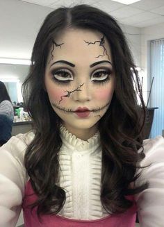 makeup Creepy Doll Makeup, Broken Doll Costume, Cracked Doll Makeup, Broken Doll Makeup, Translucent Porcelain