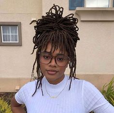 Dreadlock Bangs Black Women, Senior Pictures With Locs, Different Locs Styles, Dreads With Bangs Black Women, Dreadlock Bangs, Locs With Bangs Black Women, Bangs With Locs, Loc Bangs Styles, Formal Loc Styles Black Women