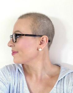 Short Hair Styles After Chemo, Short Hair After Chemo, Growing Hair After Chemo, Hair After Chemo, Chemo Curls, Hair Growth After Chemo, Hair Challenge, Chemo Hair, Bald Hair