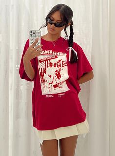 Oversized tee  Princess Polly Lower Impact   100% organic cotton  Graphic print  Drop shoulder  Good stretch  Unlined Red Graphic Tee Outfit, Oversized Graphic Tee Outfits, Summer Images, Graphic Tee Outfits, Oversized Graphic Tee, Fleece Dress, Outerwear Outfit, Oversized Top, Casual Tank Tops