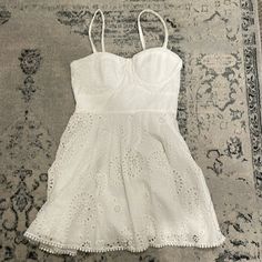 Size Medium, No Tags, But Never Worn. Brand New. Zara Fitted Sundress For Party, Zara Fitted Lace Mini Dress, White Lined Dress By Zara, Fitted A-line Sundress By Zara, Zara Summer Mini Dress Lined, Fitted White Sundress By Zara, Fitted White Zara Sundress, Elegant Fitted Sundress By Zara, Elegant Fitted Zara Sundress