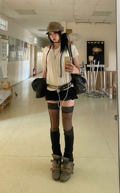 Newsboy Aesthetic, Nyc Punk Aesthetic, Newsboy Hat Outfit Aesthetic, Punk Party Outfit, Chunky Tall Boots Outfit, Kooky Outfits, Ways To Accessorize Outfits, Garter Belt Outfits Casual, Step Up Outfits