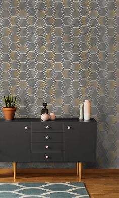 metallic geometric wallpaper pantone 2021 Yellow Geometric Wallpaper, Home Office Wallpaper, Transitional Wallpaper, Penthouse Living, Hexagon Wallpaper, Office Wallpaper, Plain Wallpaper, Yellow Bathrooms, Beige Wallpaper