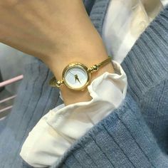 Bulova Watches Women, Ladies Bracelet Watch, Vintage Watches Women, Bracelet Rose Gold, Bracelet Watches Women, Watch Gift, Watch Luxury, Model Shop, Women Bracelet