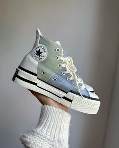 Cute Converse Shoes, Cute Converse, Trendy Shoes Sneakers, Preppy Shoes, Pretty Shoes Sneakers, Shoes Heels Classy, Shoes Outfit Fashion, Shoe Wishlist, Personalized Shoes