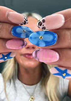 Blue Nails Flower, Nails Cheetah Print, Nails Cheetah, Winter Nail Art Designs, Teen Nails, Cheetah Print Nails, Nails Flower, Cheetah Nails, Hello Nails