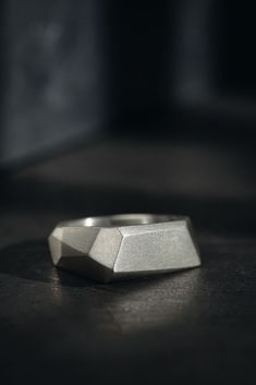 Strong facets all over the ring, irregular shape. Matte-satin finish. Hand carved and finished using artisan techniques. Oxidized and polished for texture enhancement. Made of .925 sterling silver. Weight approx. 17g /// #gonearchive #menrings #mensrings #mensjewelry #ringforman #jewelryformen #mensfashion #menjewelry #artisanjewllery #handcraftedjewelry #silverrings Hand Carved Jewelry, Rings Men, Jewellery Sketches, Bagan, Matte Satin, Satin Finish