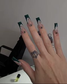 Emerald Green Nails With Initial, Green Nails Acrylic Emerald, Nail Art Designs Emerald Green, Pink And Emerald Green Nails, 1920s Inspired Nails, Deep Green Nails Acrylic, Graduation Nails Long, Emerald Green Nail Designs Coffin, Prom Nails With Initial