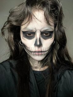 tate langdon skull makeup ghost cod halloween cosplay costume Skull Makeup Tate, Tate Halloween Makeup, Halloween Makeup Tate Langdon, Halloween Skull Costume, Halloween 2024 Makeup, Ghost Cod Halloween Costume, Skull Outfits Halloween, Tate Langdon Makeup Tutorial, Ghost Make Up