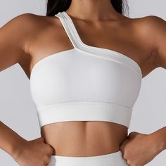 B|Fit FLOW Sports Top - Pearl Fit Girl Aesthetic, Dark Skin Girl, Aesthetics Clinic, Athletic Lifestyle, Lounge Clothes, Skin Aesthetics, Fitness Top, Boho Beach Dress, Girl Aesthetics