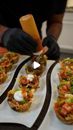 Miguell Martinez on Instagram: "🔥 !!Crunchy Taco Cupcakes!! 🤯🌮🧁   “Get ready for a flavor explosion with these Taco Cupcakes! 🌮🧁 Perfect for any occasion, these bite-sized delights combine the best of tacos and cupcakes. Using wonton wraps as the base, I fill them with seasoned meat and cheese, then bake to crispy perfection. Easy to make and fun to eat, these will be the star of your next partyt! 🎉  🔸 Ingredients: * Wonton wraps * Ground meat (beef, turkey, or your choice) * Taco seasoning (I used home made)  * Shredded cheese (Freshly shredded is best)  * Your favorite taco toppings (sour cream, salsa, guacamole, etc.)  Tag someone who needs to try this! 😍👇 #TacoTuesday #EasyRecipes #PartyFood” #TacoCupcakes #FoodieInnovation #ViralRecipe #cheflife @instagram #foodie #viral  Al Tacos Ideas Parties, Individual Taco Dip Cups, Crunchy Taco Cupcakes, Taco Cupcakes Wonton, Wanton Tacos, Taco Cups Wonton, Tacos Toppings, Taco Wonton Cups, Taco Salad Cups