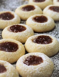 raspberry almond thumbprint cookies recipe