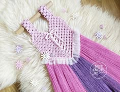 Šaty, dress, wallhanging, dekorace, decoration, Tangled, Na vlásku, Rapunzel, Locika Hair Holder, Art Macramé, Macrame Home, Macrame Dress, Rapunzel Tangled, New Business Ideas, Macrame Wall Art, Macrame Patterns Tutorials, Macrame Bag