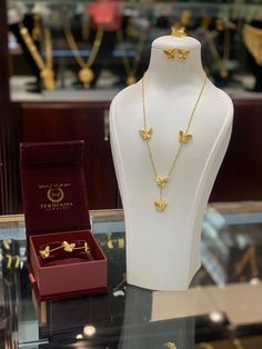 Beautiful 21k gold butterfly set. Necklace and bracelet handcrafted with care. Weight 32.0 grams Gold Set Design, Bridal Jewelry Sets Brides, Delicate Gold Jewelry, Gold Jewels Design, New Gold Jewellery Designs, Gold Jewellry, Bridal Jewellery Design