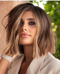 Rambut Brunette, Brunette Hair With Highlights, Summer Haircuts, Short Hair Balayage, Hair Color And Cut, Shoulder Length Hair, Hair Today, Great Hair, Length Hair