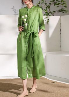 French green embroidery linen Robes stand collar Vestidos De Lino Dress

This dress is made of cotton or linen fabric, soft and breathy. 

Flattering cut. Makes you look slimmer and matches easily.
 
Materials used:linen

Measurement:Size XL/US16-18/EUR44   
length front 126cm / 49.14"
length back 122cm / 47.58"
Shoulder 39cm / 15.21"
bust 106cm / 41.34"
Sleeve length 38cm / 14.82"
Cuff 27.8cm / 10.842"


Size XXL/BUST-110cm   
length front 130cm / 50.7"
length back 126cm / 49.14"
Shoulder 40.2c Green Embroidered Linen Dress, Casual Embroidered Linen Dress, Elegant Green Linen Dress For Spring, Green Linen Spring Dress For Daywear, Spring Green Linen Dress For Daywear, Spring Green Linen Daywear Dress, Linen Robes, Stand Collar Dress, Linen Robe