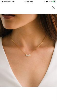 Diamond Chains Women Simple, Simple Neck Chains Gold, Simple Gold Neckles, Simple Gold Chain Designs For Women, Simple Necklace Designs Gold Indian, Fancy Gold Chain For Women, Neck Chains Gold Simple, Minimalist Accessories Jewellery, Gold Neck Chain