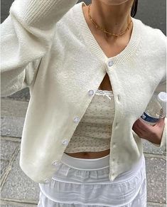 Women Y2K Button Front Crop Sweater Cardigan Solid Color Crew Neck Long Sleeve Knit Fall Tops Streetwear Sorority Clothes, Cardigan Outfit, Color Crew, Crop Cardigan, Women Y2k, Cropped Cardigan Sweater, Áo Len Cardigan, Top Streetwear, Cardigan Outfits