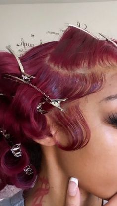 Pin Curls Wig For Black Women, Frontal Wig Hairstyles, Pin Curls, Pretty Hair Color, Hair Laid, Baddie Hairstyles, Hair Inspo Color, Love Hair