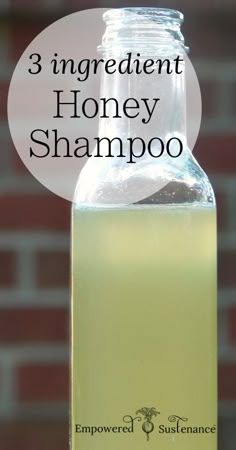 DIY Honey Shampoo Method For Silky Smooth Hair, Baking Soda Shampoo Recipe, Diy Honey, Baking Soda For Hair, Honey Shampoo, Honey Diy, Homemade Shampoo, Diy Shampoo, Silky Smooth Hair