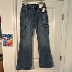 Brand New Mid Rise Aeropostale Jeans!!! Willing To Negotiate Prices Aeropostale Jeans, Cargo Jeans, Aeropostale, Flare Jeans, Mid Rise, Wide Leg, Women Jeans, Size 4, Navy Blue