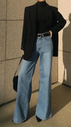 Jeans Wide Leg Outfits, Dark Wide Leg Jeans, Wide Leg Outfits, Wide Leg Jeans Outfit Summer, Wide Leg Jeans Outfits, Patch Pocket Jeans, Wide Leg Outfit, France Outfits, Wide Leg Jeans Outfit